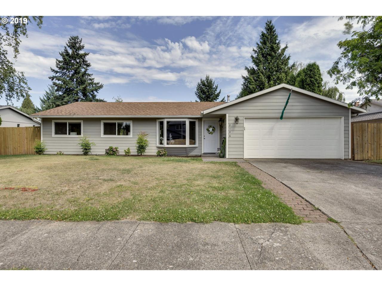 2106 Eagle Ave - Photo 1