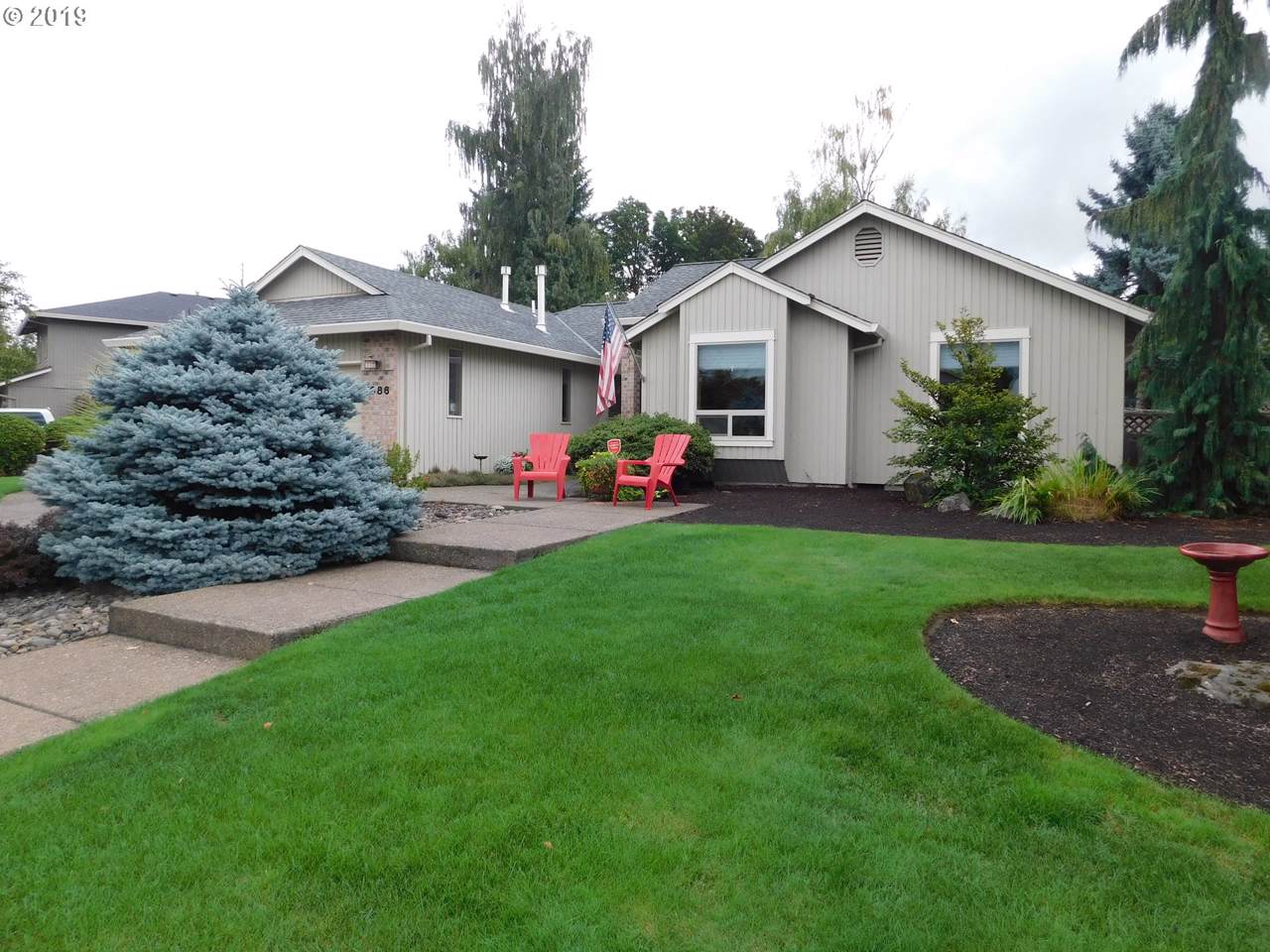 1686 Greensword Dr - Photo 1