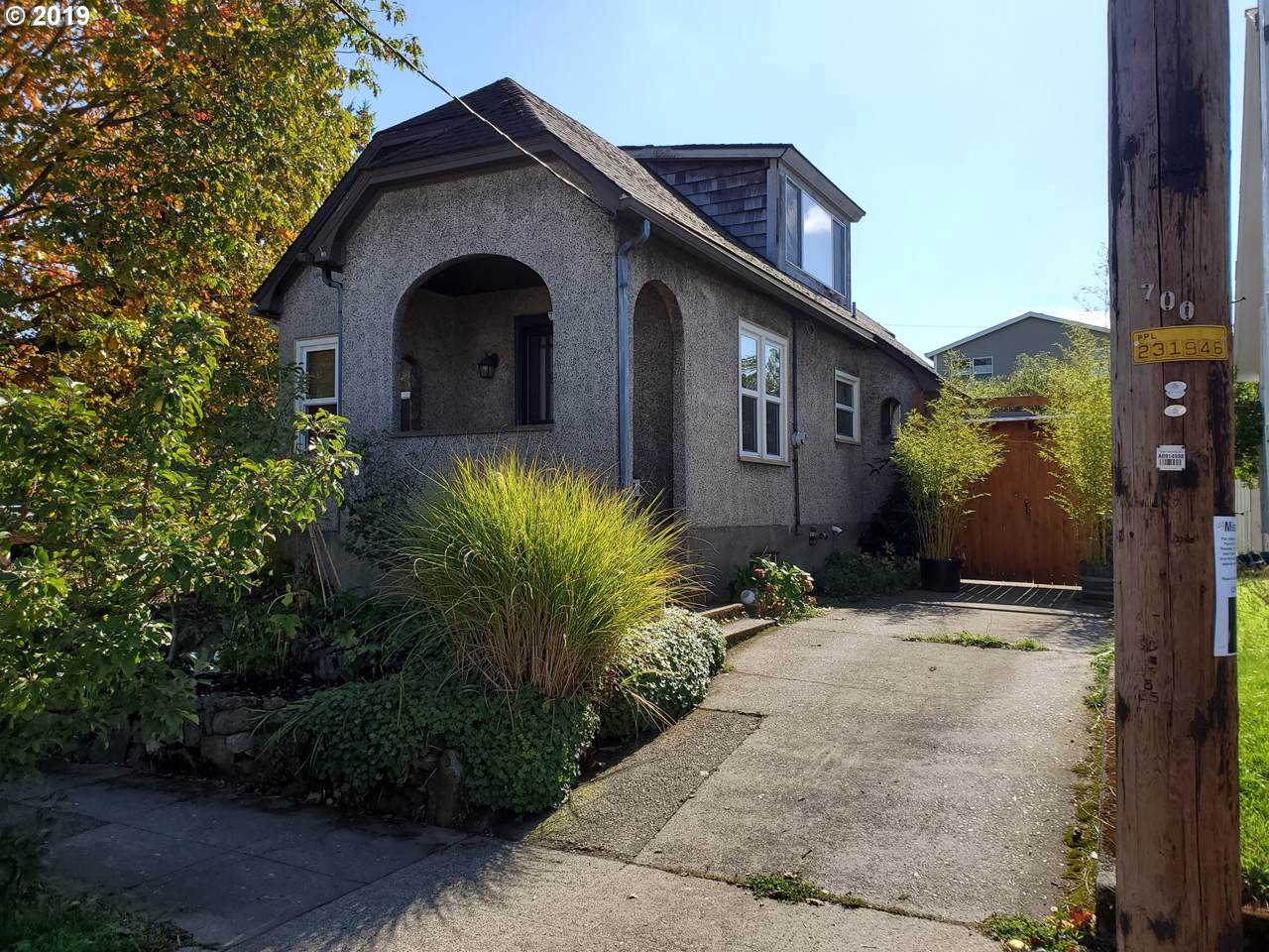 700 Emerson St - Photo 1