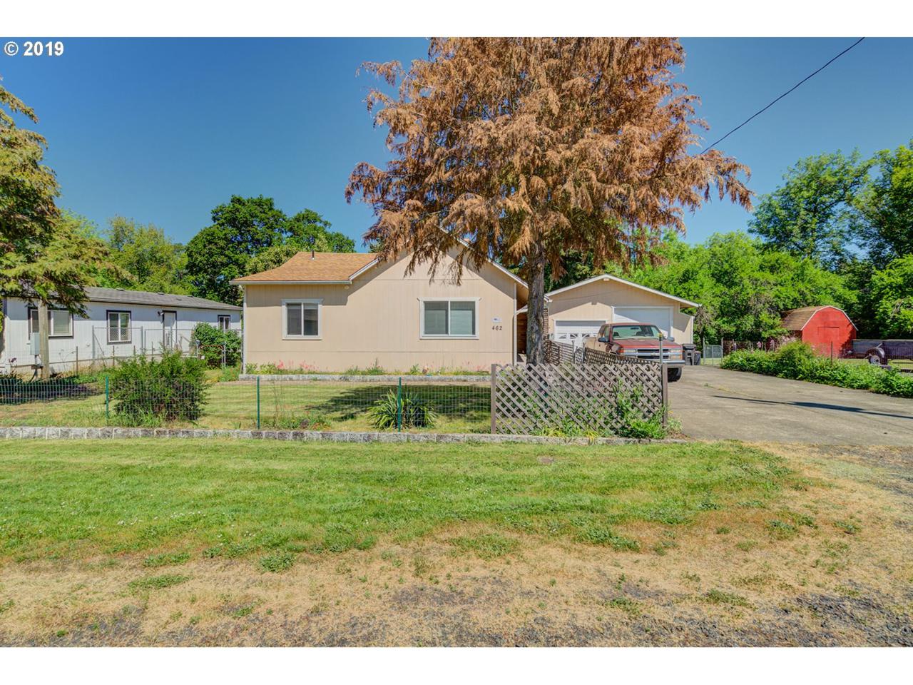 462 Albert St - Photo 1