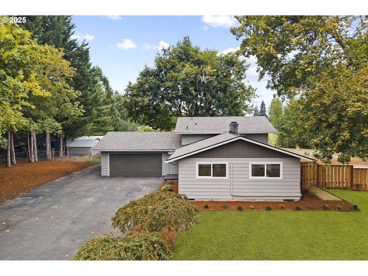 18133 Clear Acres Dr - Photo 1