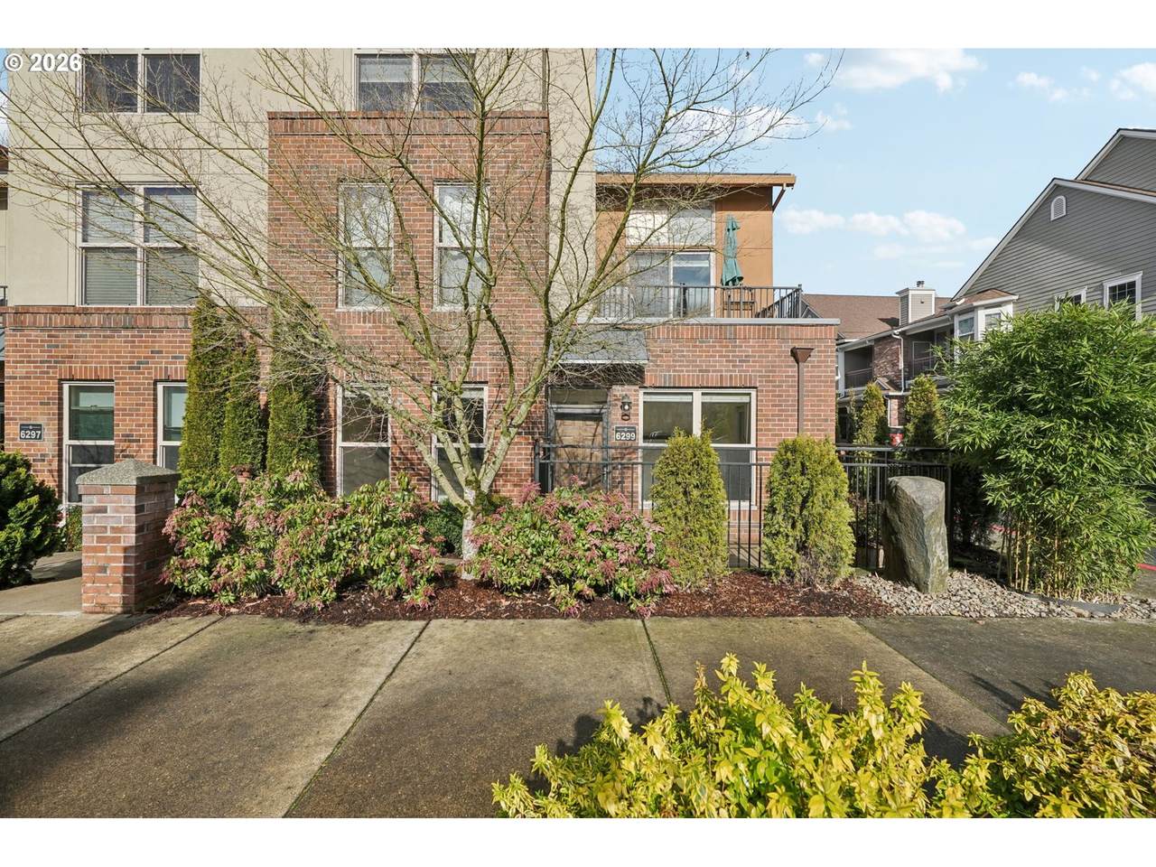 https://bt-photos.global.ssl.fastly.net/portland/1280_boomver_1_195549082-2.jpg