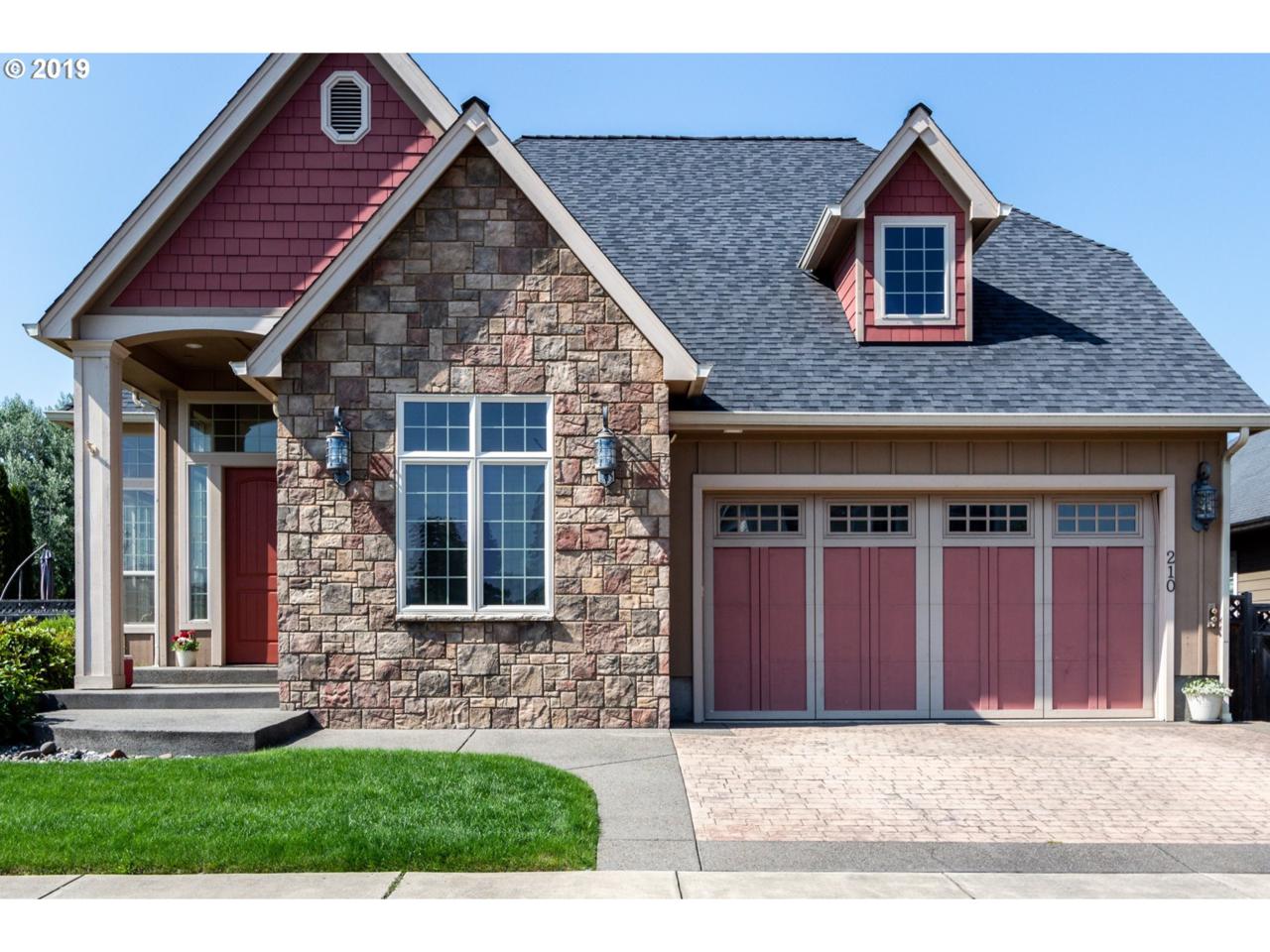210 Danielle Dr - Photo 1