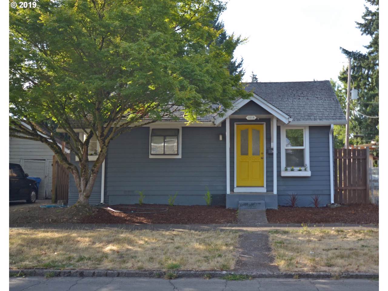 1018 Seventh St - Photo 1