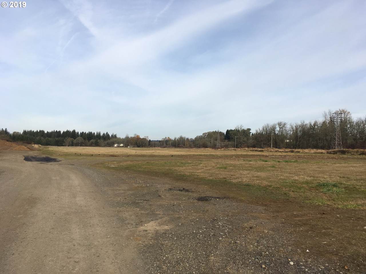 3070 Campus Dr - Photo 1