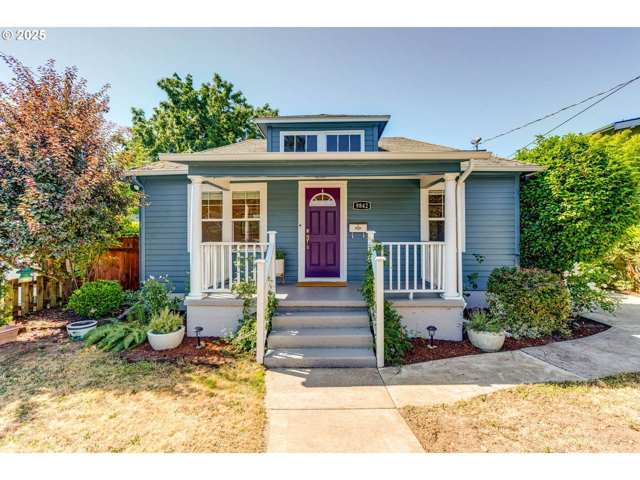 9842 Harold St - Photo 1