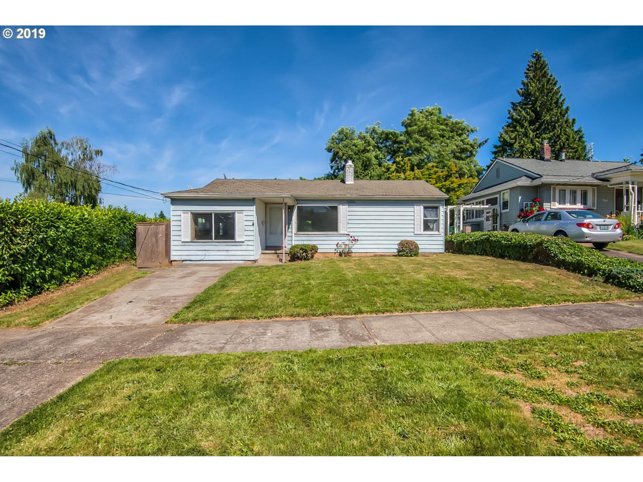 4324 81ST Ave - Photo 1