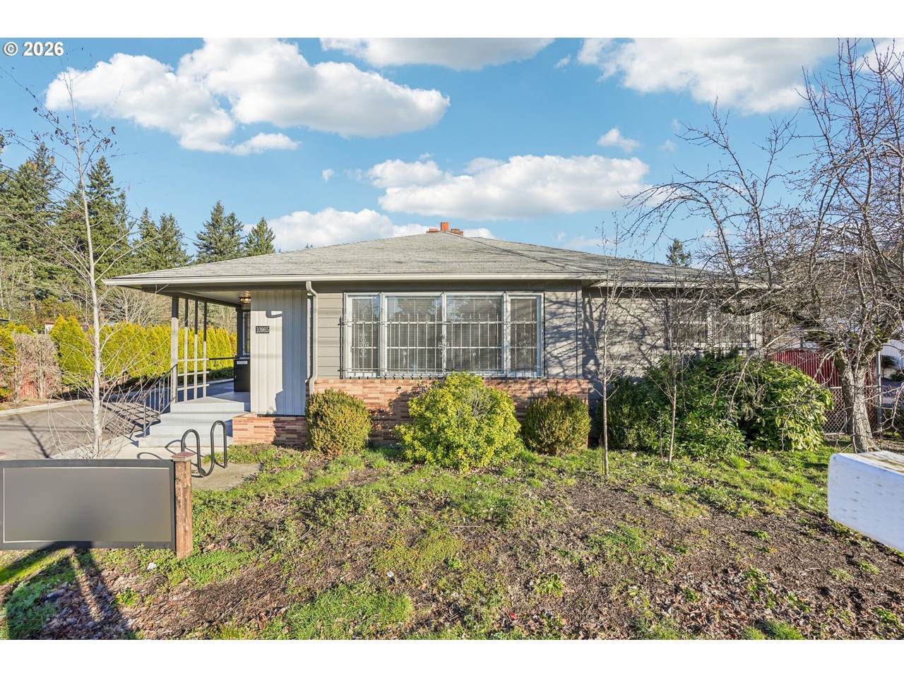 10985 Holgate Blvd - Photo 1
