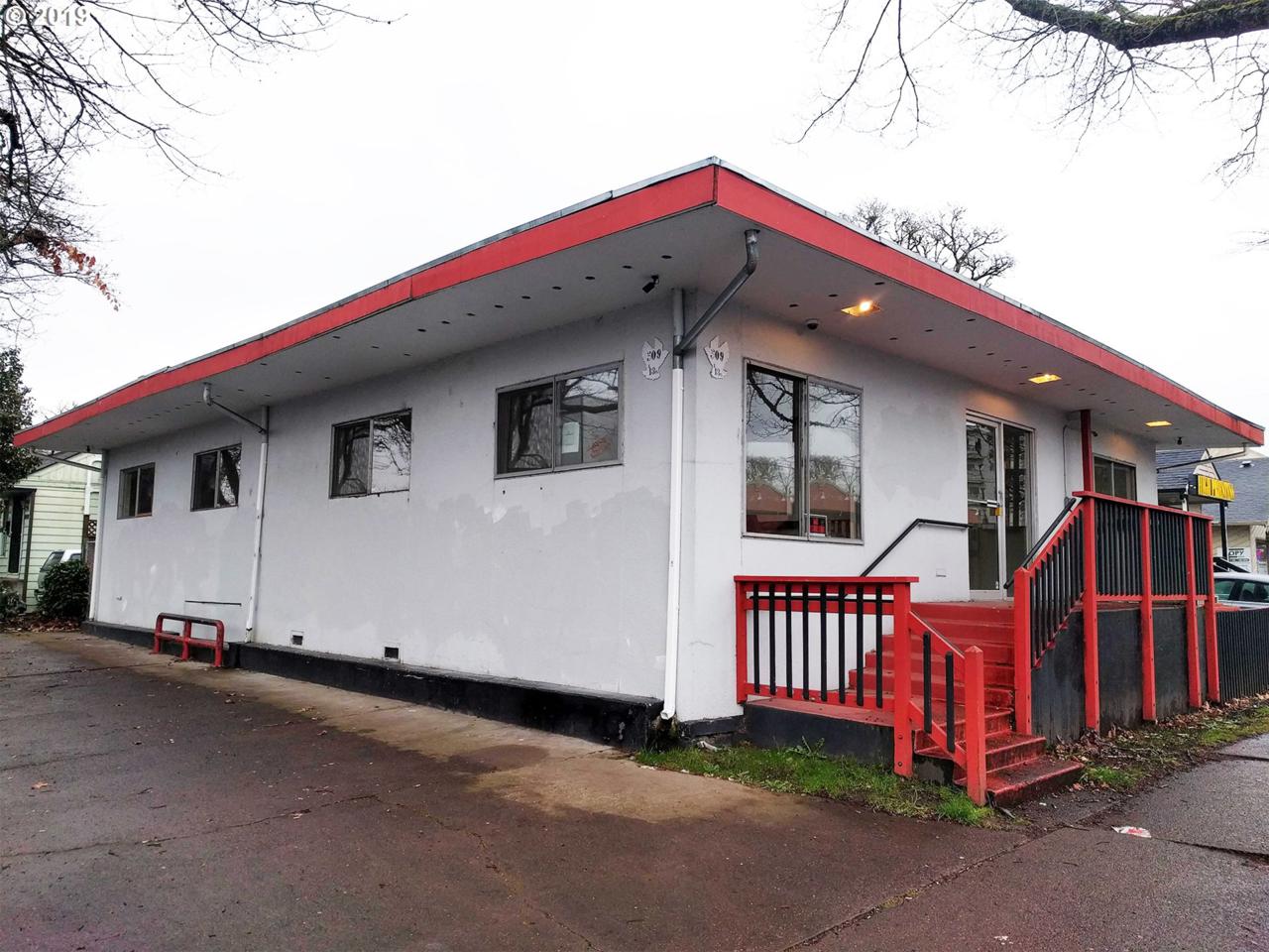 509 13TH Ave - Photo 1