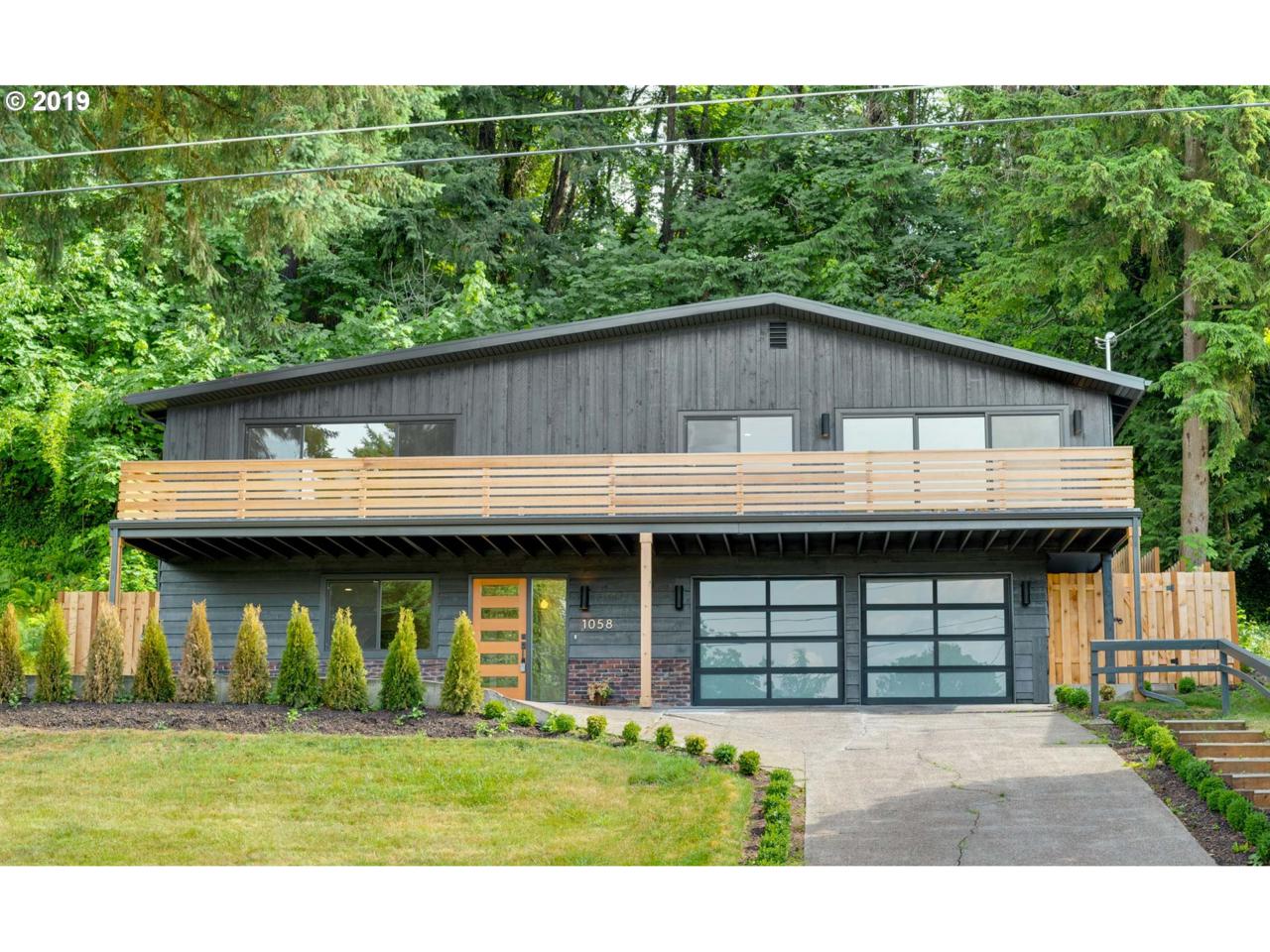 1058 Hemlock St - Photo 1