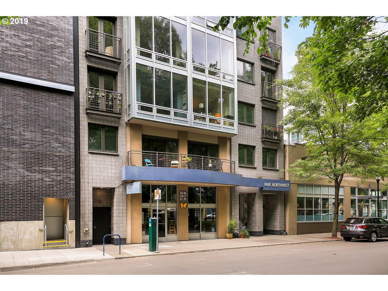 327 Park Ave - Photo 1