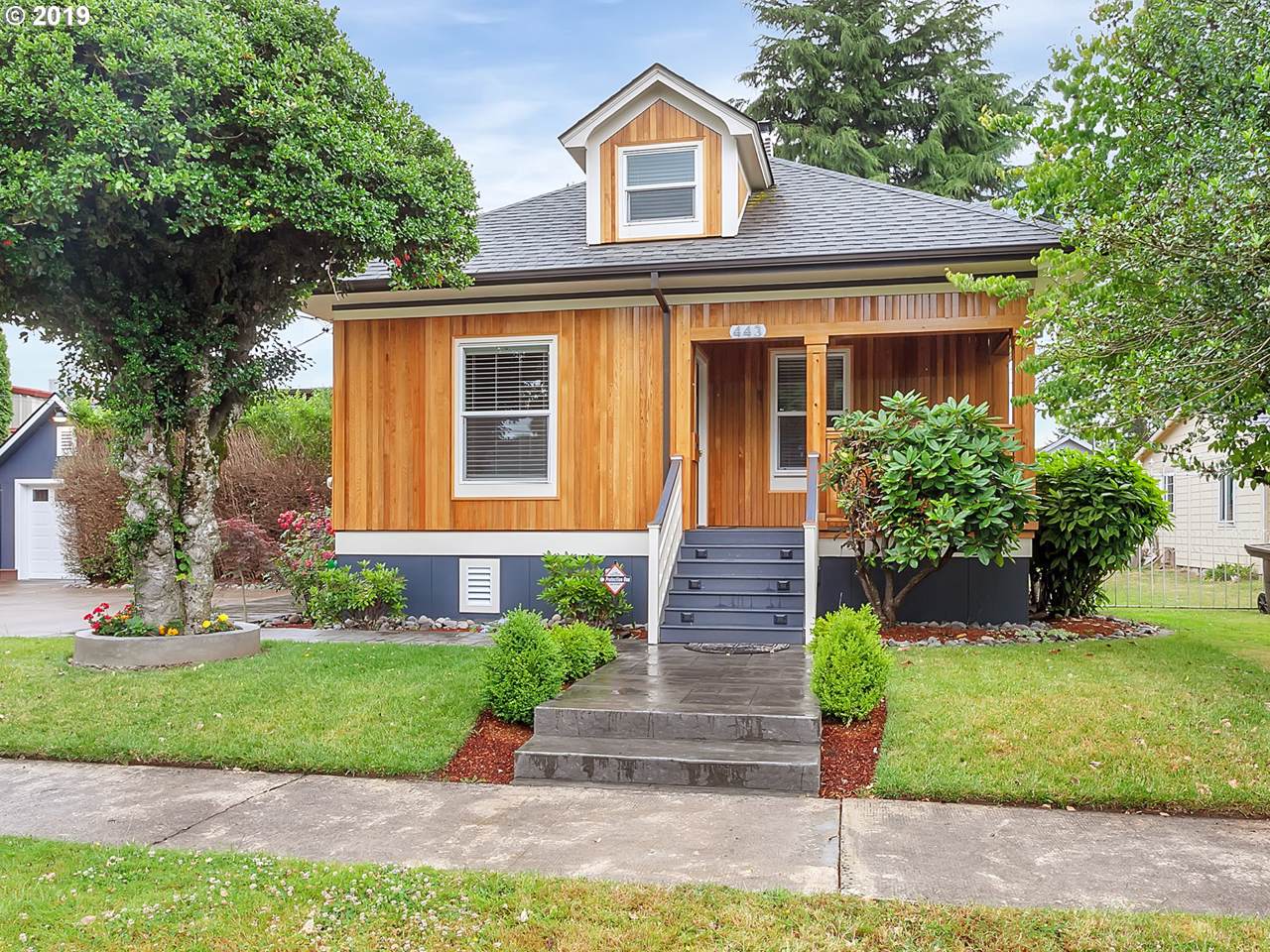 443 Bailey Ave - Photo 1