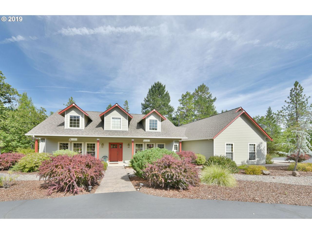 3993 Rogue River Dr - Photo 1