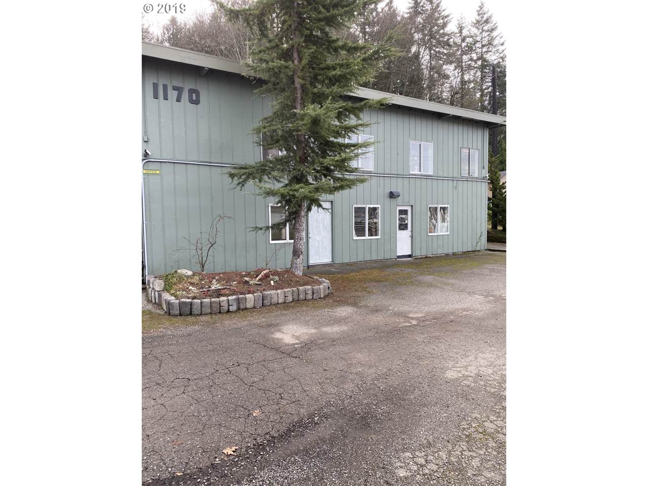 1170 Bay St - Photo 1