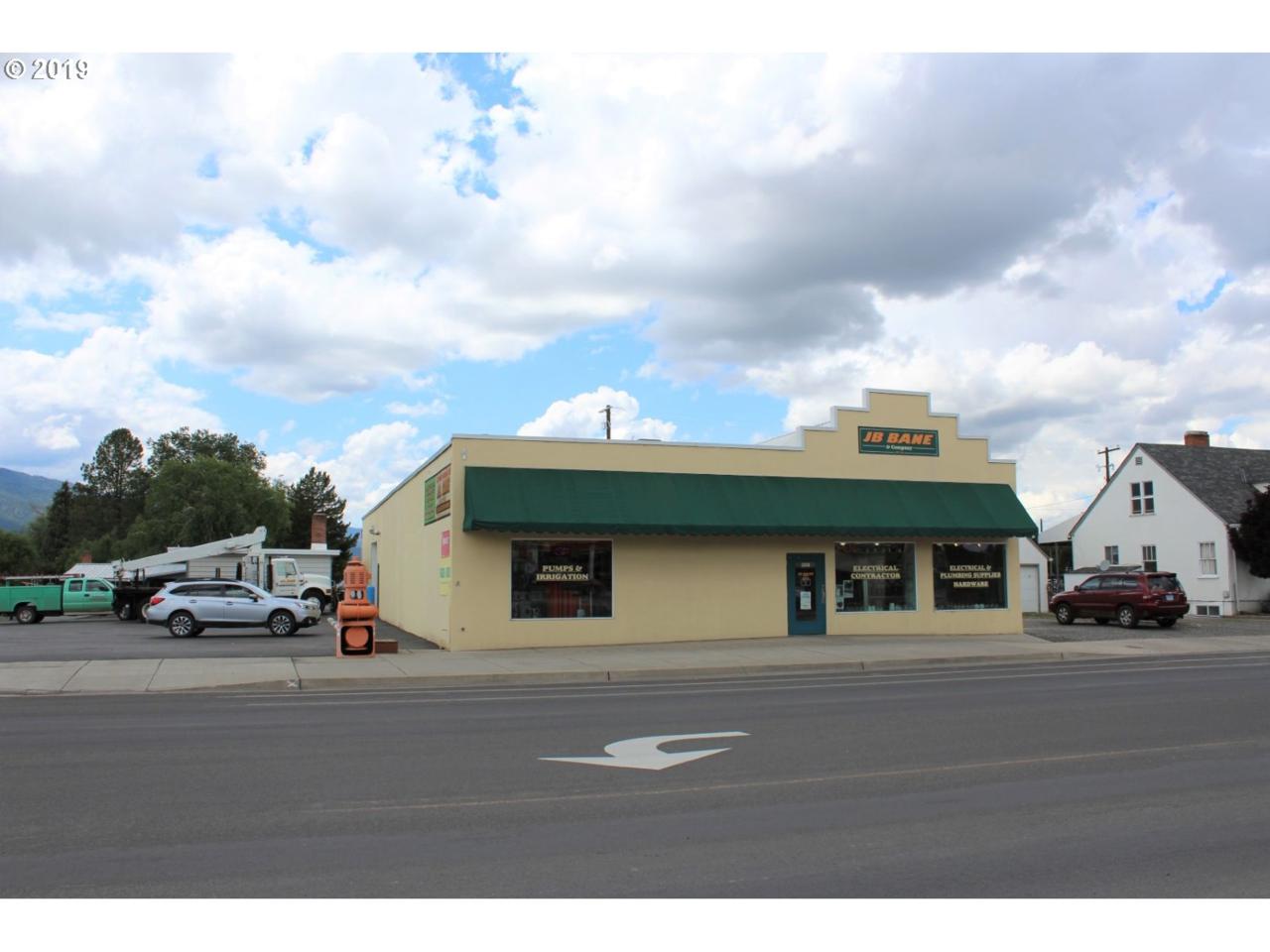208 River St - Photo 1