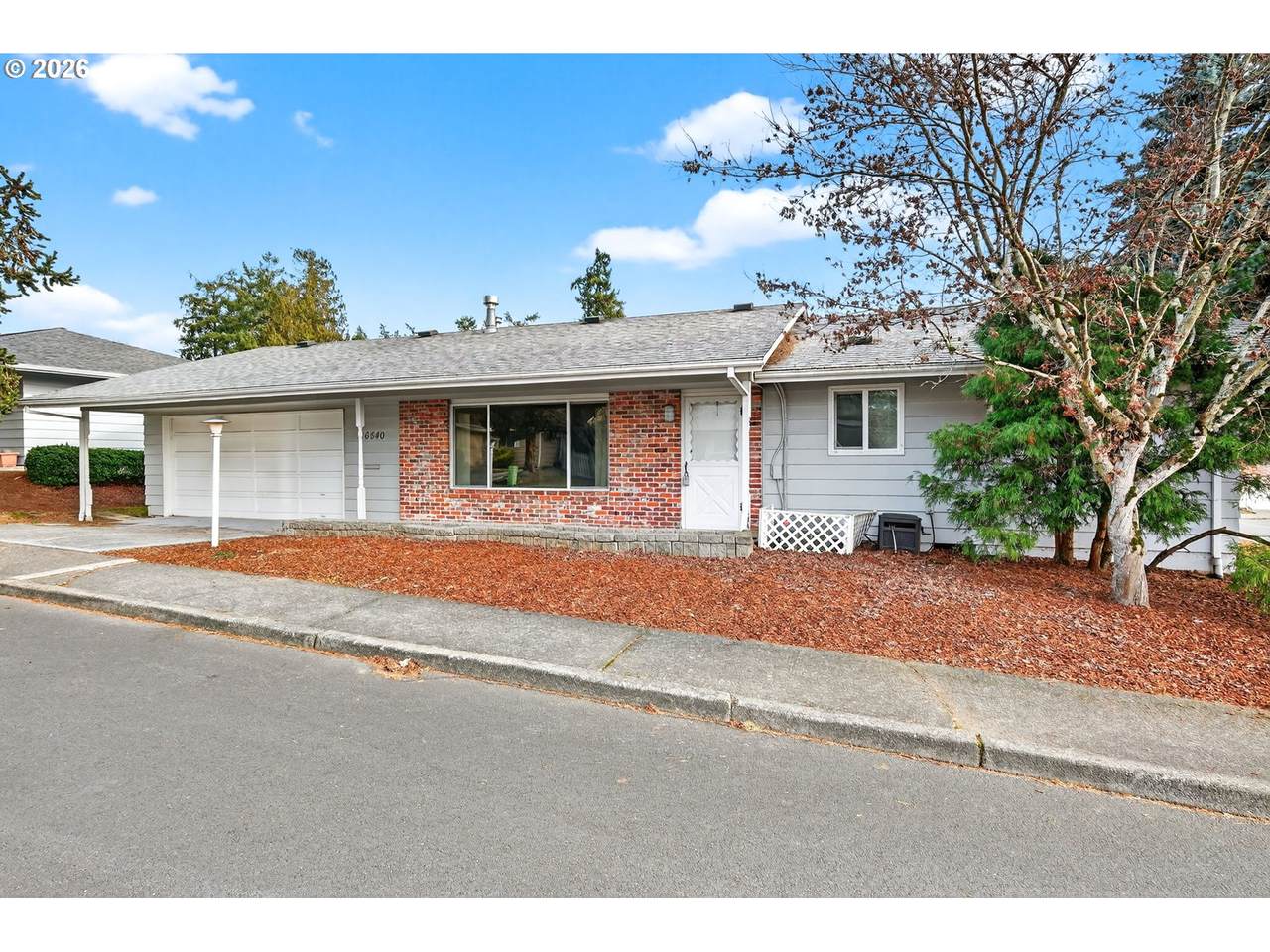 16540 King Charles Ave - Photo 1