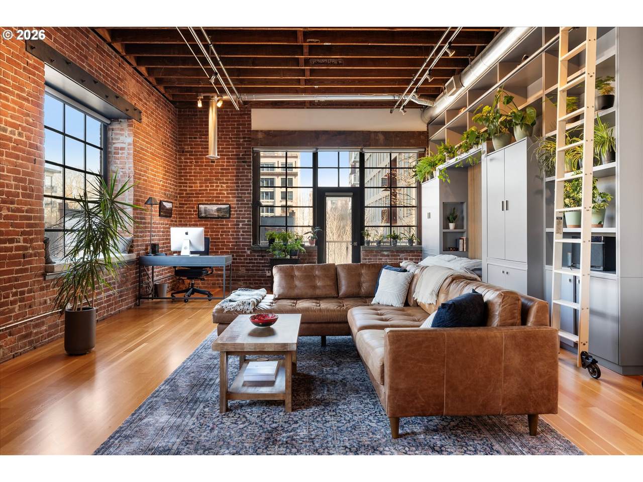 https://bt-photos.global.ssl.fastly.net/portland/1280_boomver_1_197954694-2.jpg