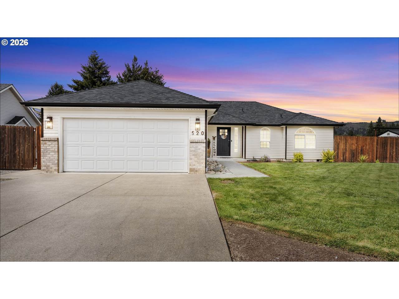 520 Fir St - Photo 1