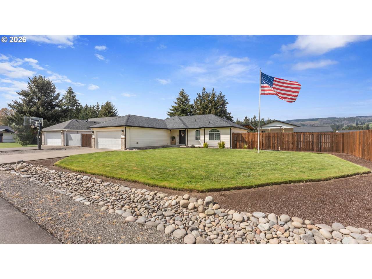 https://bt-photos.global.ssl.fastly.net/portland/1280_boomver_1_198327465-2.jpg
