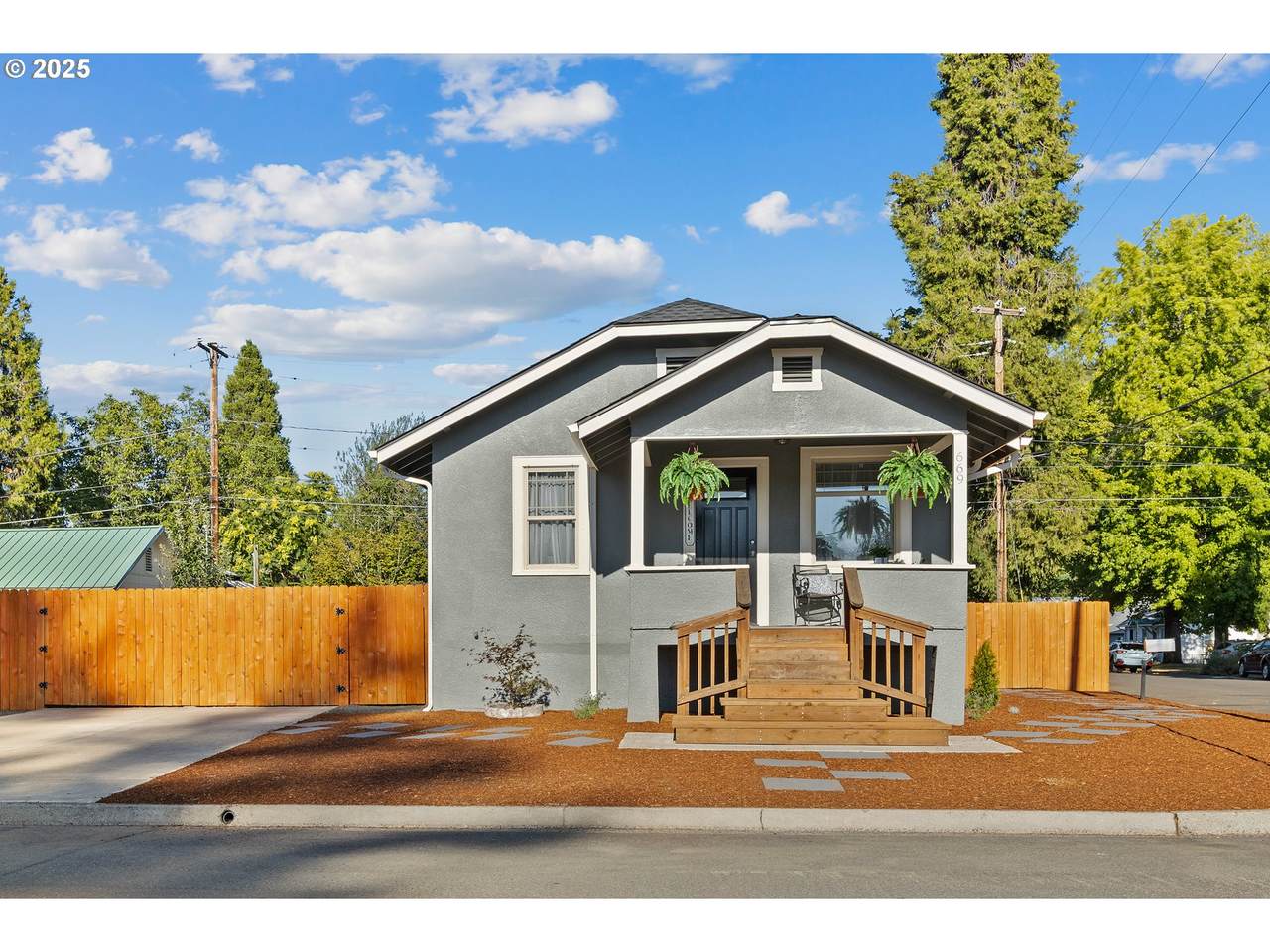 669 Ballf St - Photo 1