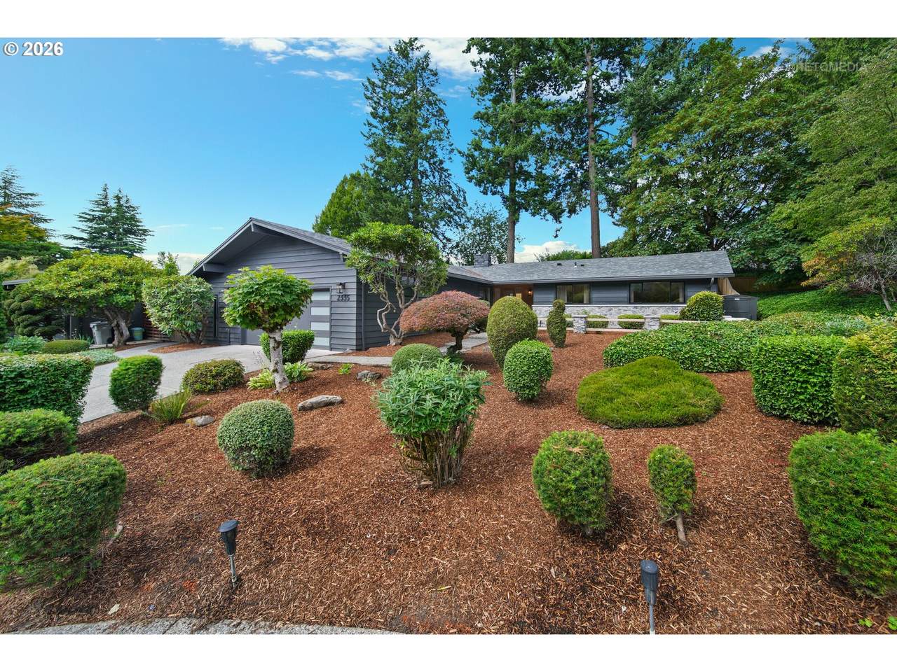 https://bt-photos.global.ssl.fastly.net/portland/1280_boomver_1_198929566-2.jpg