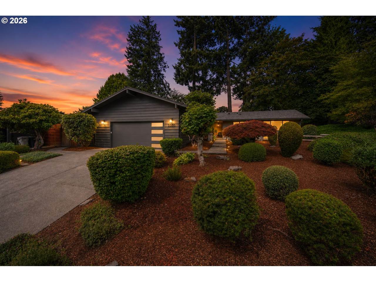 https://bt-photos.global.ssl.fastly.net/portland/1280_boomver_1_198929566-2.jpg