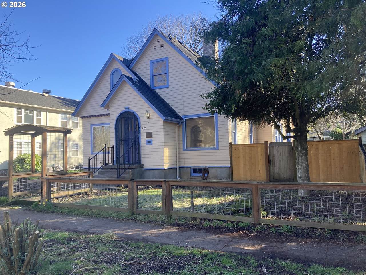 470 Broadway - Photo 1