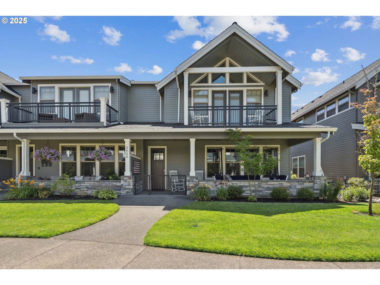 3955 75TH Ave - Photo 1