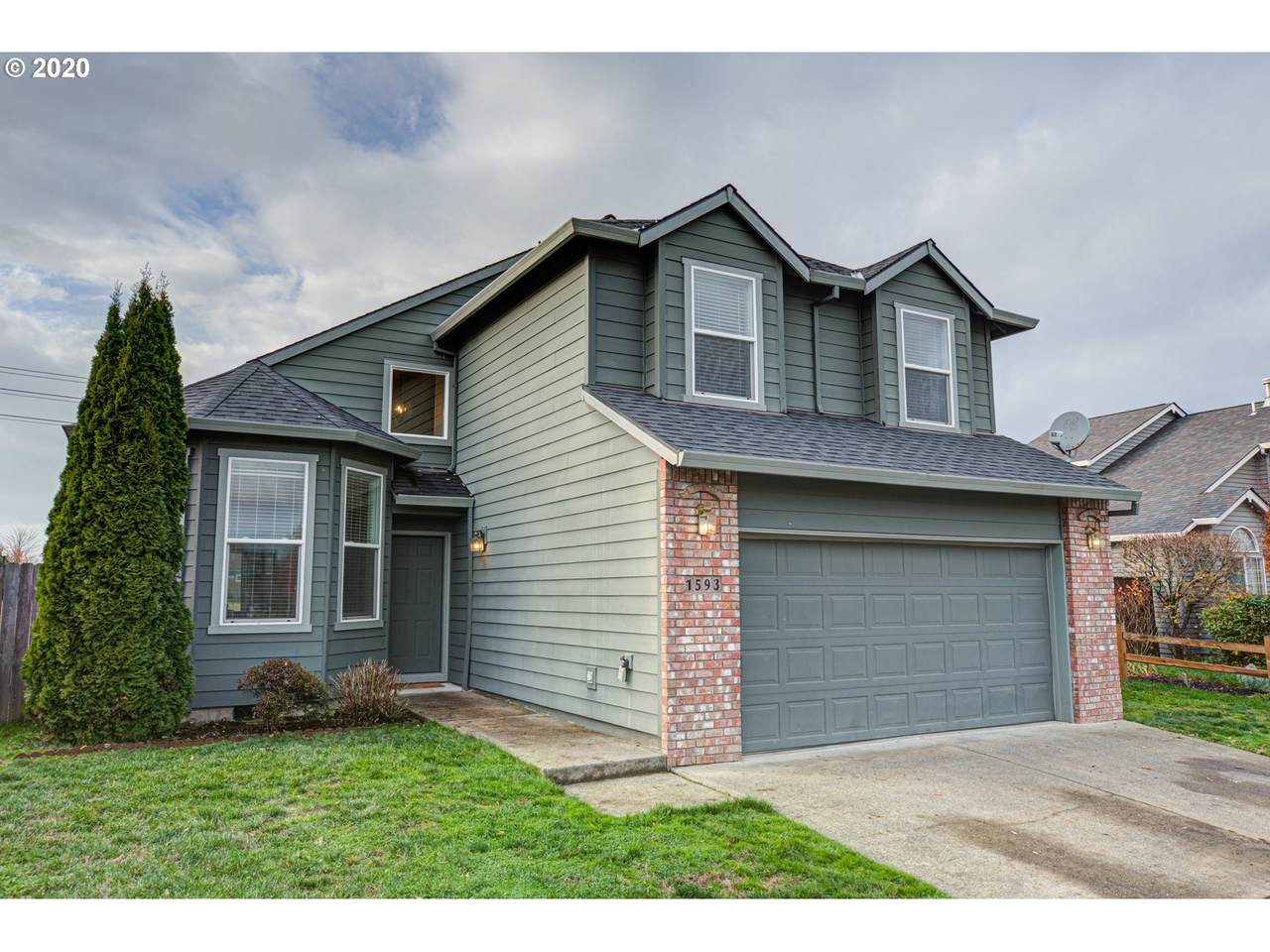1593 213TH Ave - Photo 1