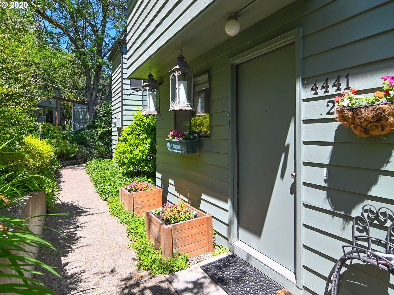 4441 Fox Hollow Rd - Photo 1