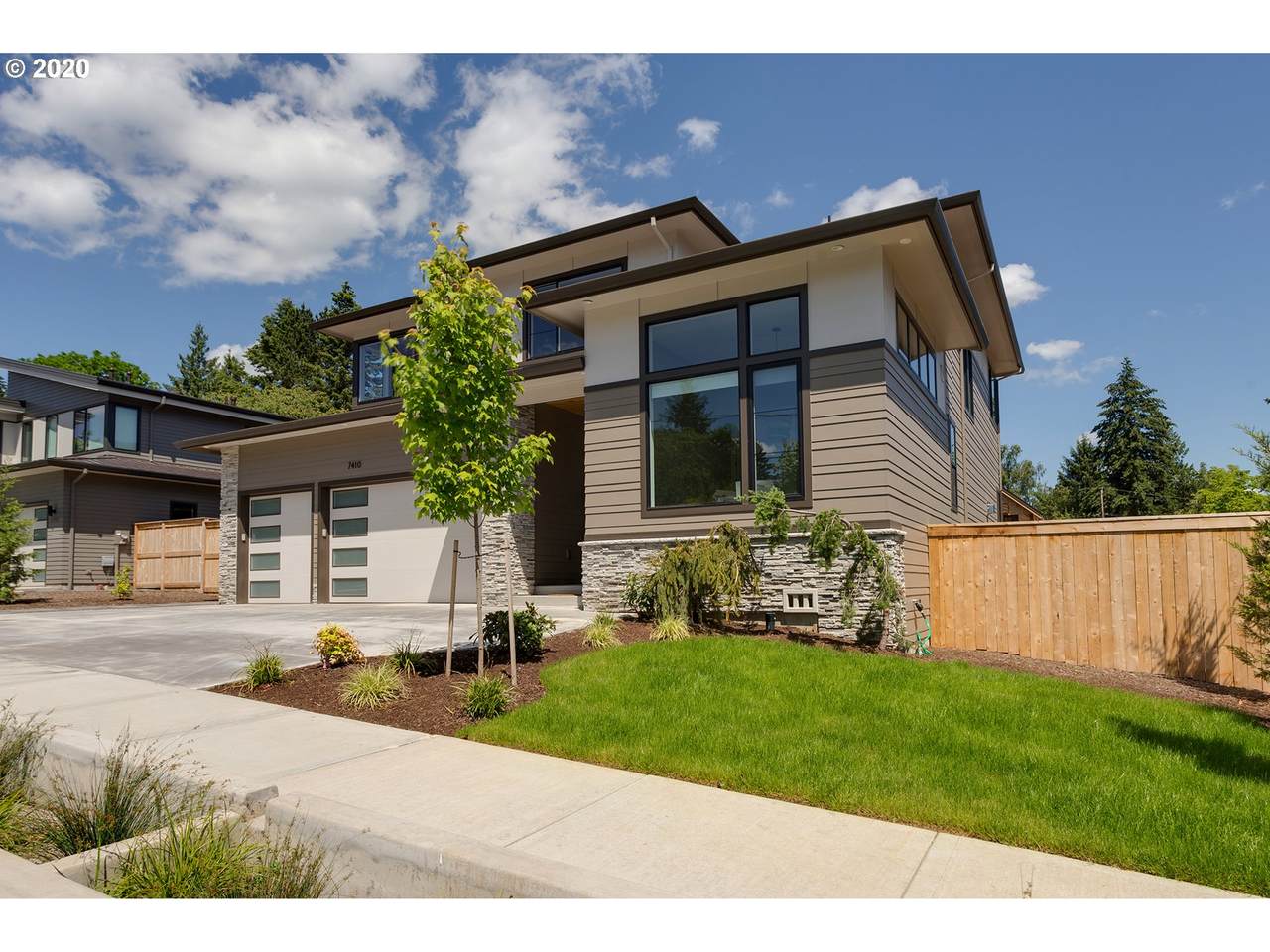 7385 77TH Ave - Photo 1