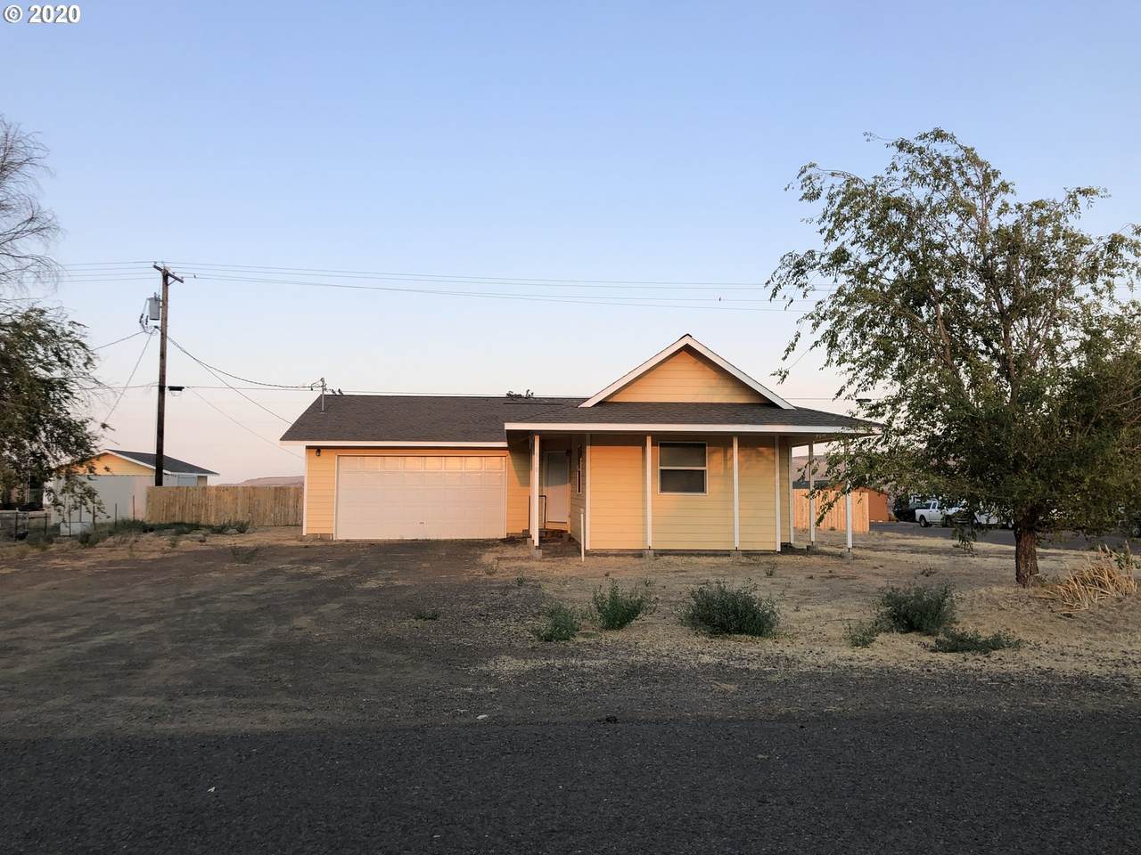 310 Columbia Ave - Photo 1