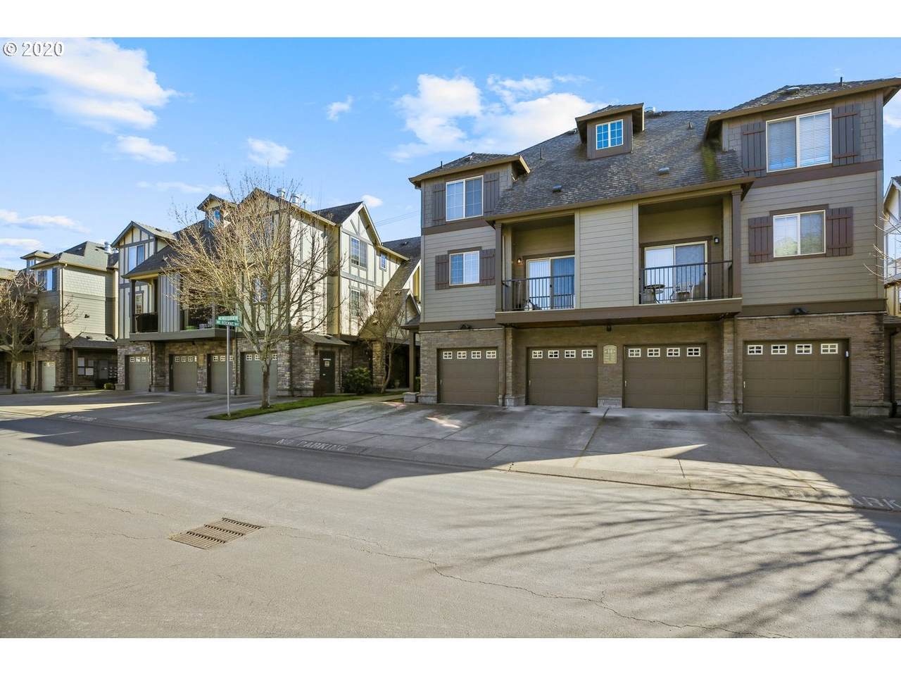 903 Wheelock Pl - Photo 1
