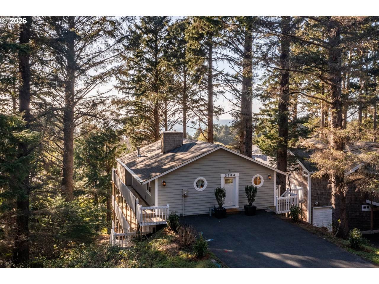 3764 Chinook Ave - Photo 1