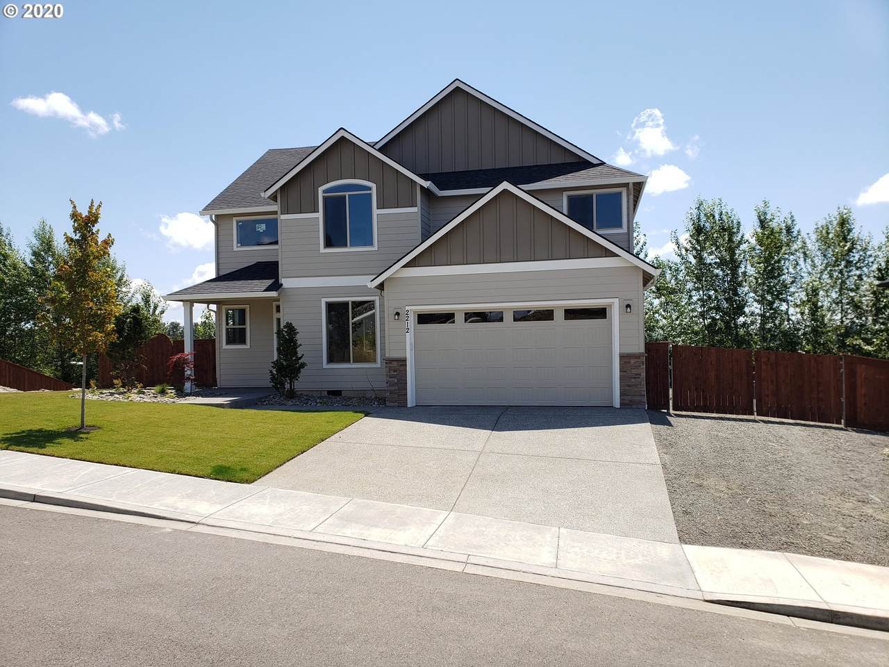 627 Tanoak Ave - Photo 1