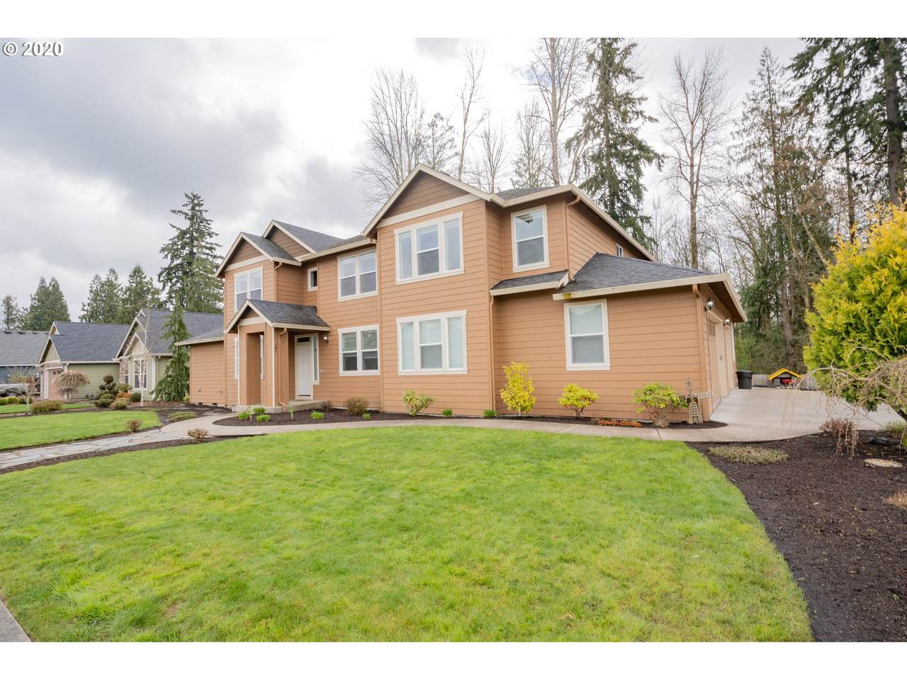 2507 174TH St - Photo 1