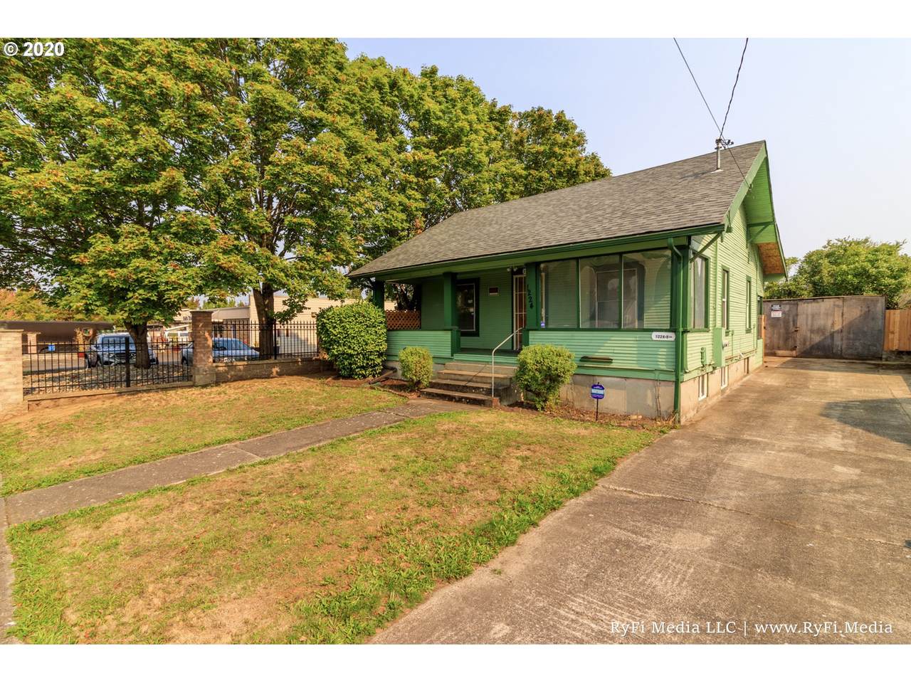 1224 81ST Ave - Photo 1