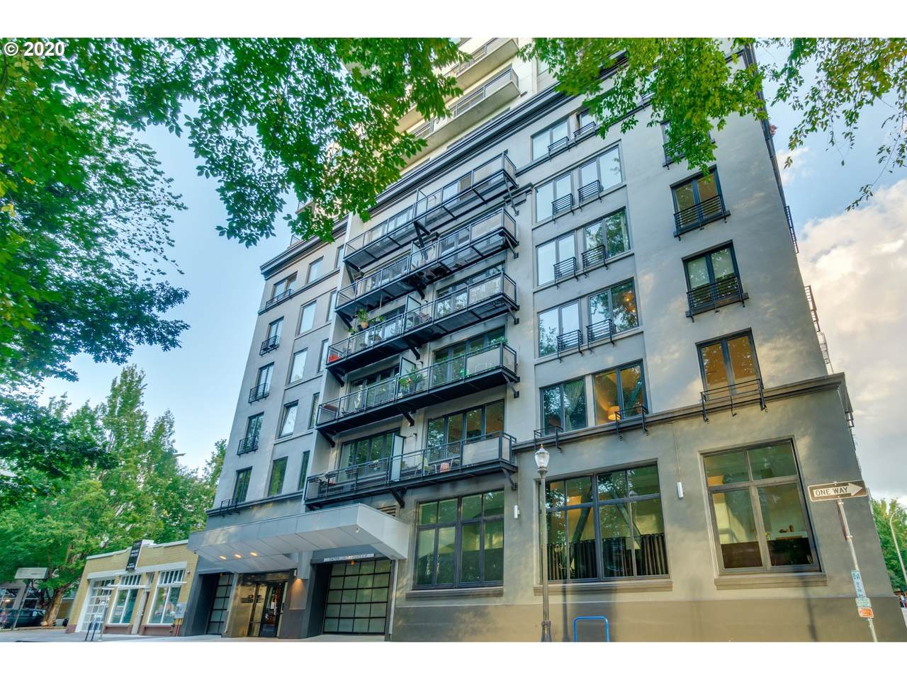 300 8TH Ave - Photo 1