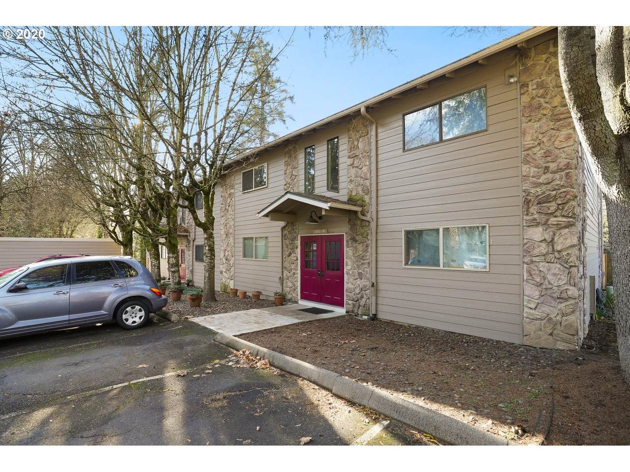 3208 Carson St - Photo 1