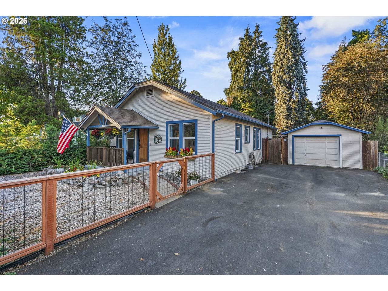 https://bt-photos.global.ssl.fastly.net/portland/1280_boomver_1_201379810-2.jpg