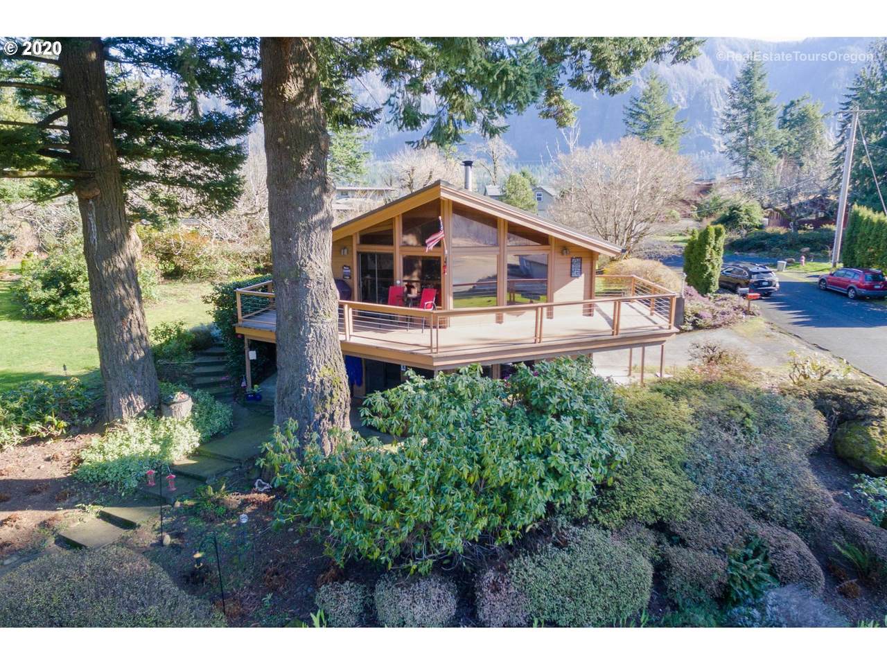 32 Walnut Ln - Photo 1