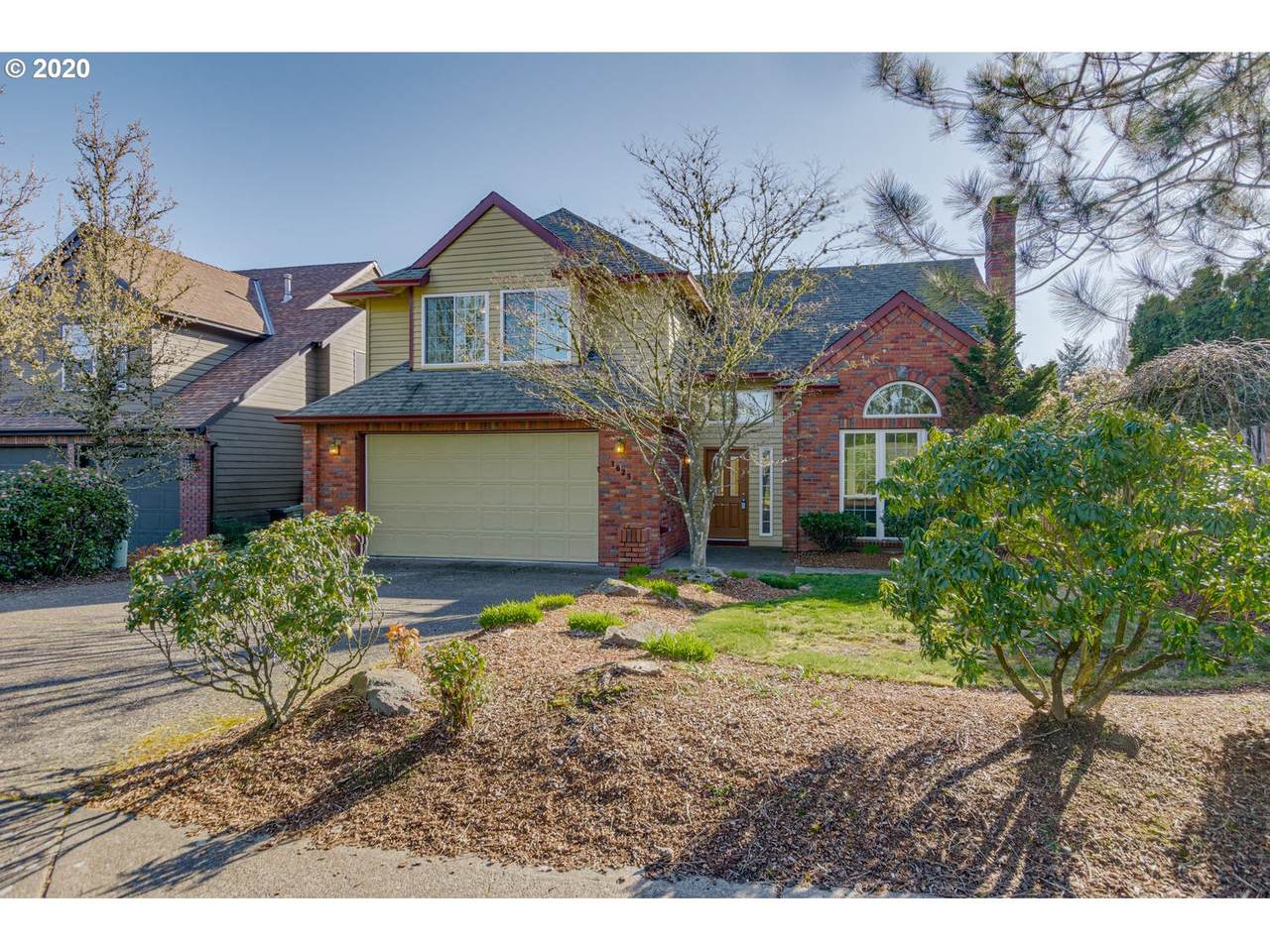 1625 Carriage Way - Photo 1