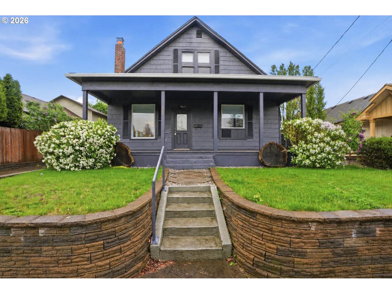 624 2ND Ave - Photo 1