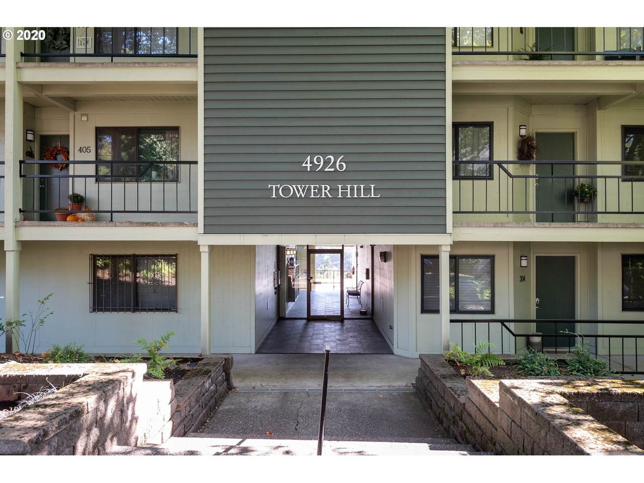 4926 Corbett Ave - Photo 1