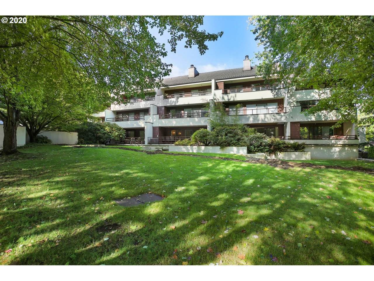 5250 Landing Dr - Photo 1