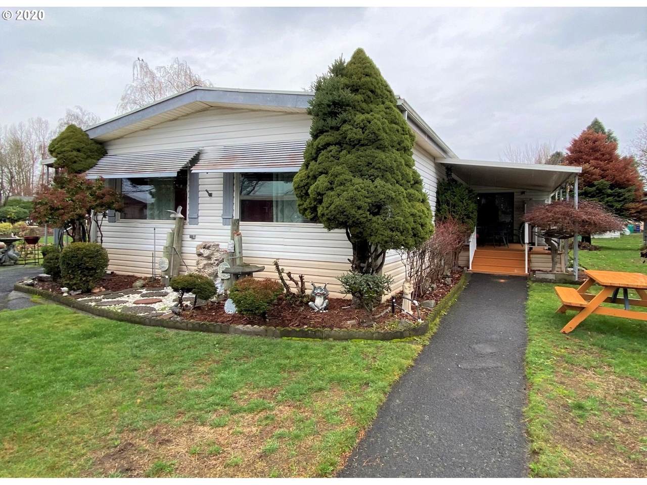 12315 South Shore Ave - Photo 1