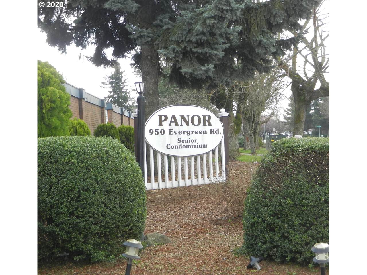 950 Evergreen Rd - Photo 1