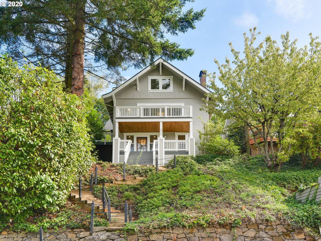 2796 Montgomery Dr - Photo 1