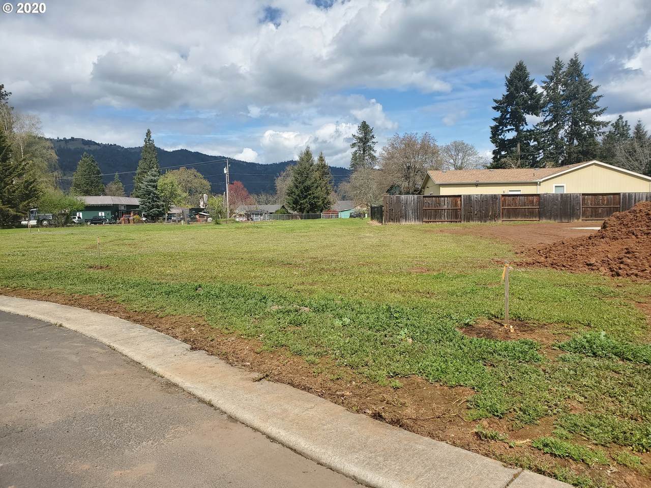 118 Wanda Ct - Photo 1