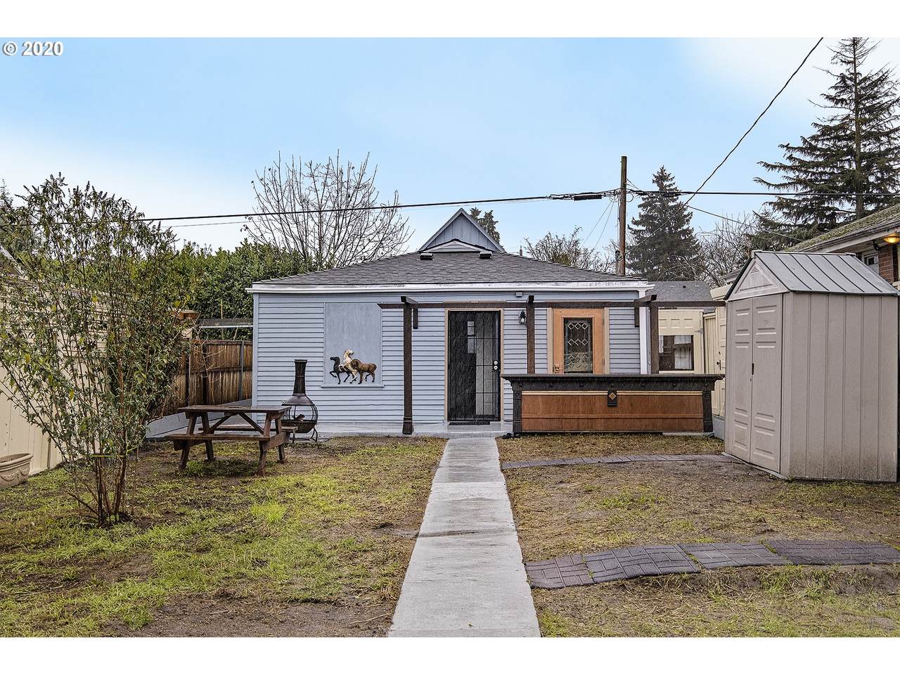 6936 Interstate Ave - Photo 1